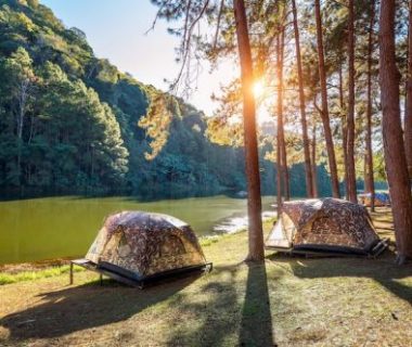 https://hilltopcamplembang.com/tempat-camping-di-lembang-bandung-murah/